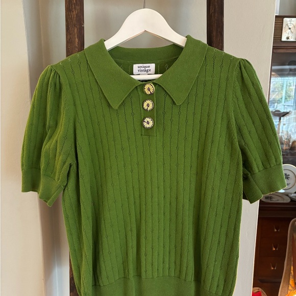 Unique Vintage Tops - Unique Vintage Green Knit Top